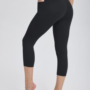 Women's Plus Size High-Waisted Capris